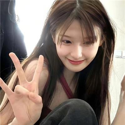 顶流男星被曝与前任深夜同框，三天三夜机场画面流出